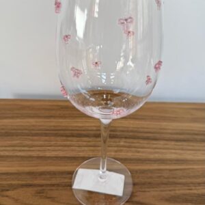 Taça de vinho cristal com laços rosa 24x9cm